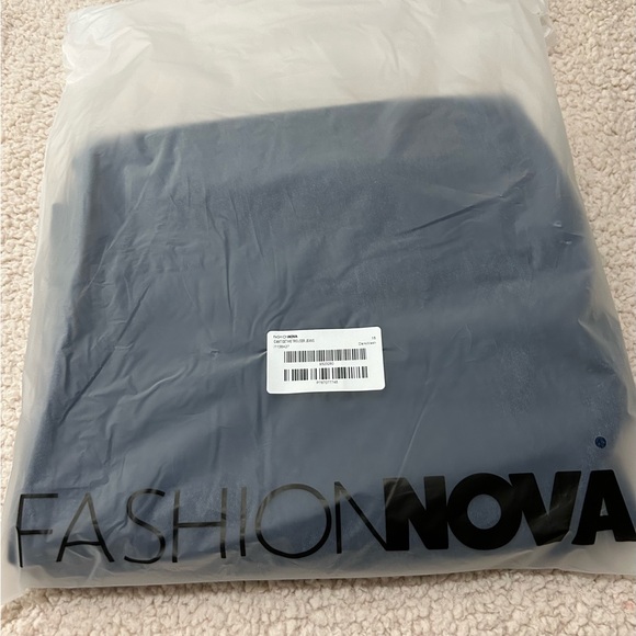 Fashion Nova Indigo Blue Denim Pants - Picture 8 of 8